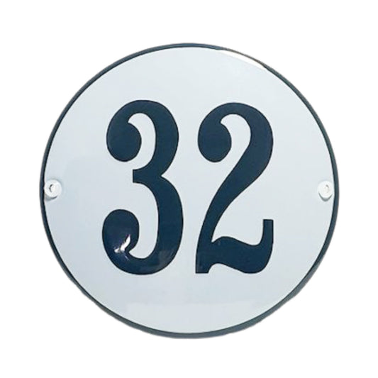 House number round with colored border